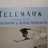 Affiche sur carton "Telemark an  exhibition of winter sport and alpine artefacts"
