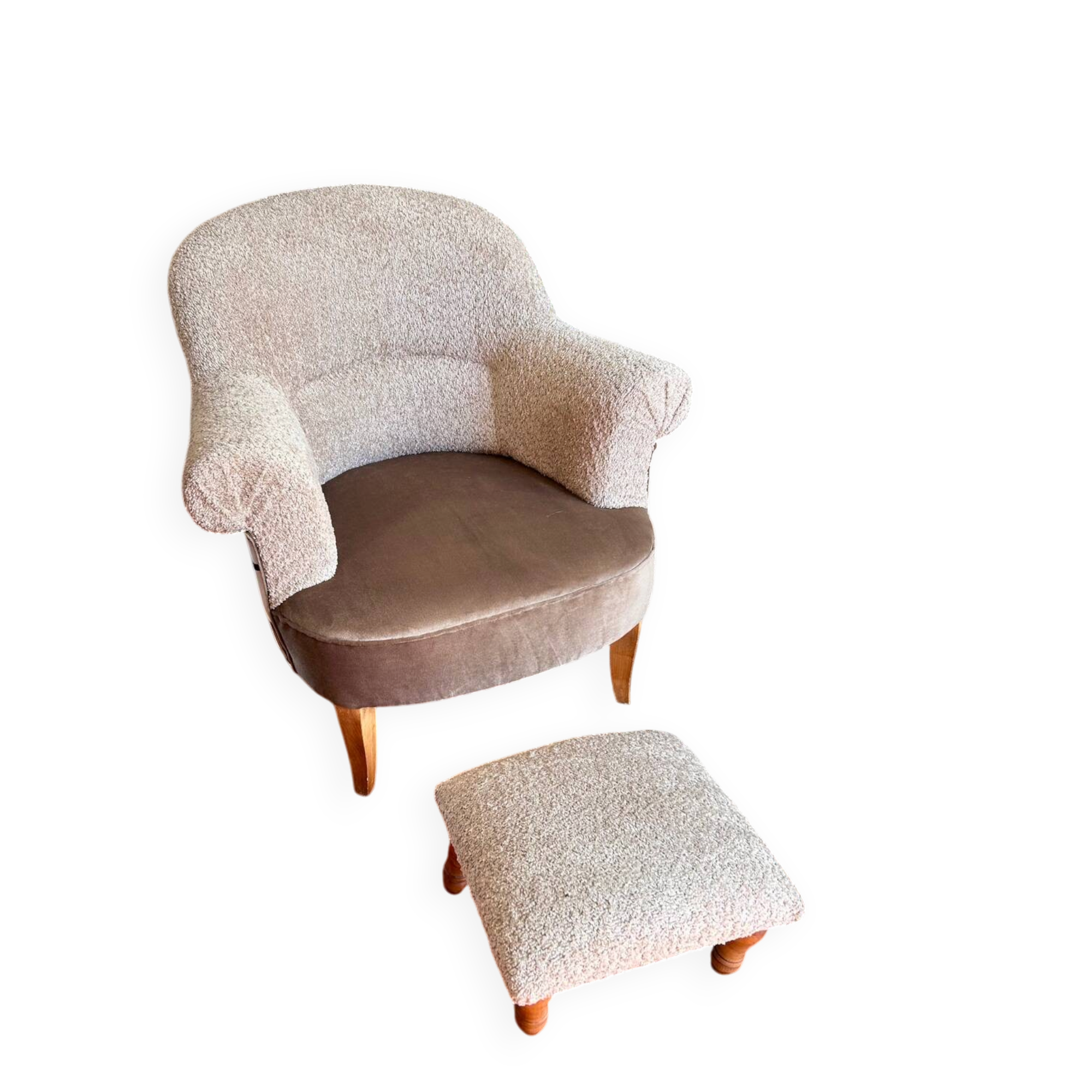 Renovated crapaud armchair with footrest - Boucle fabric