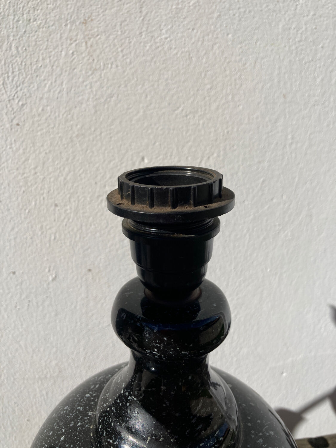 Black Memphis 80 speckled ceramic lamp base
