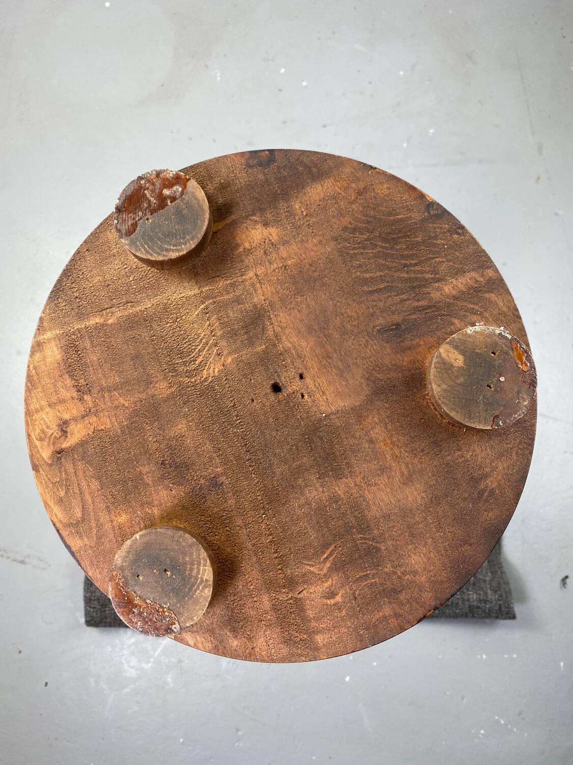 Wooden pedestal table