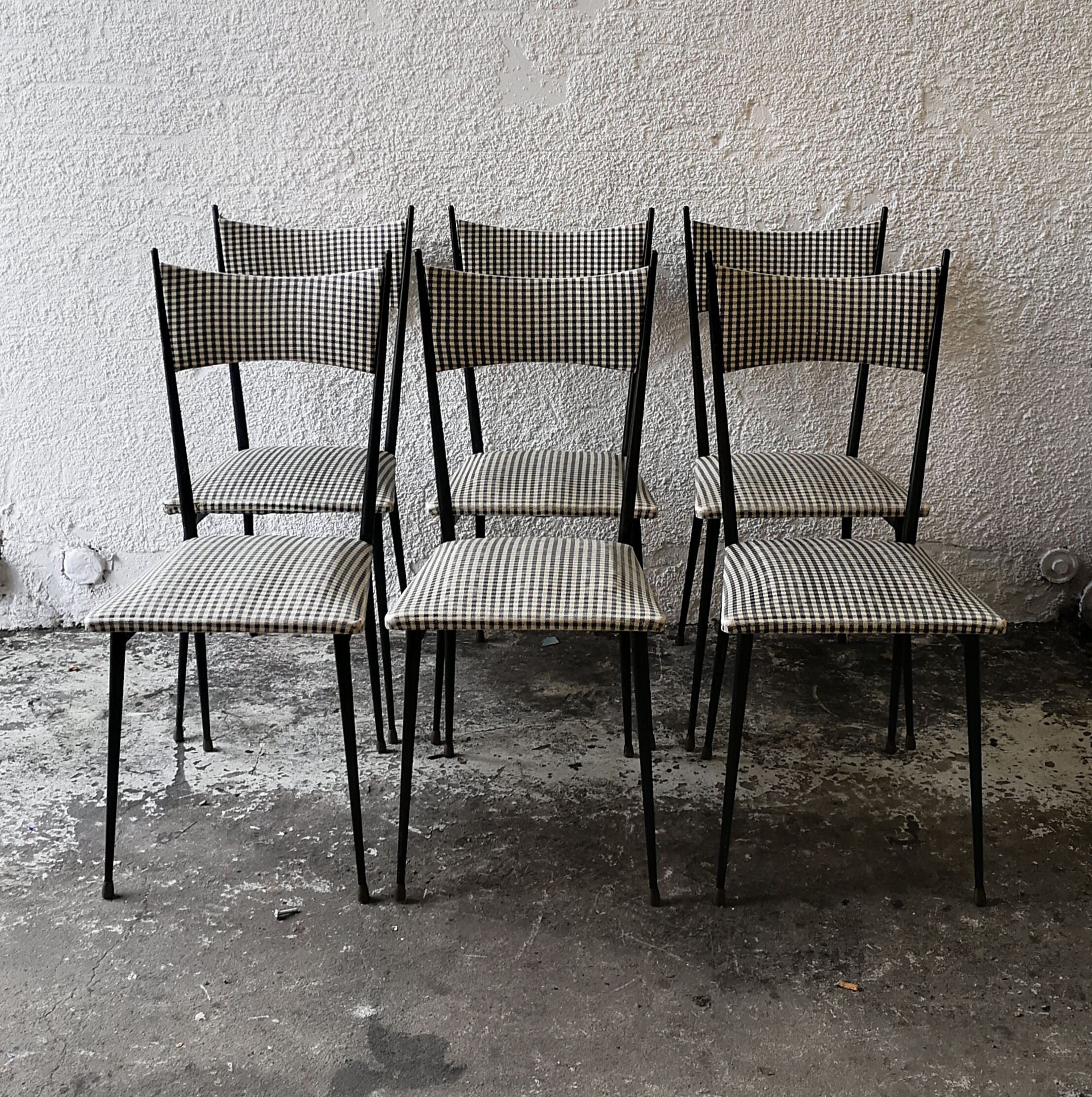 Suite de six chaises colette gueden