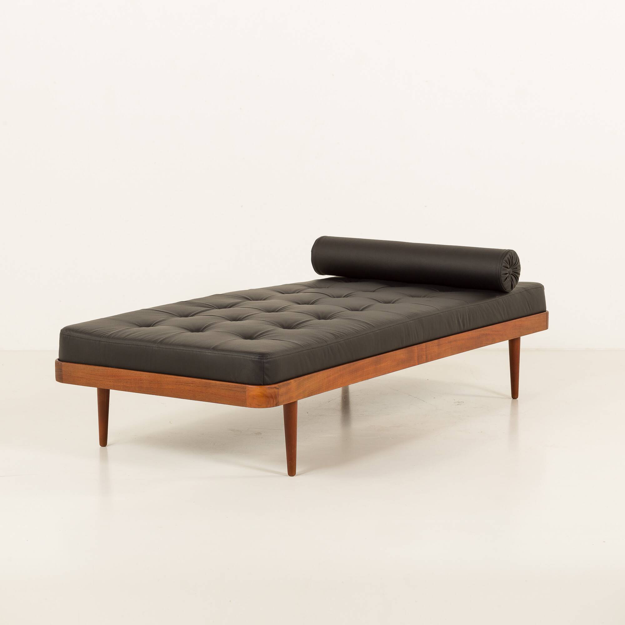 Danish teak daybed in black leather in Hans Wegner style, 1960s
