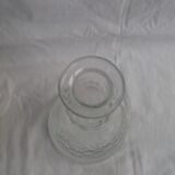 Carafe en verre soufflé taillé