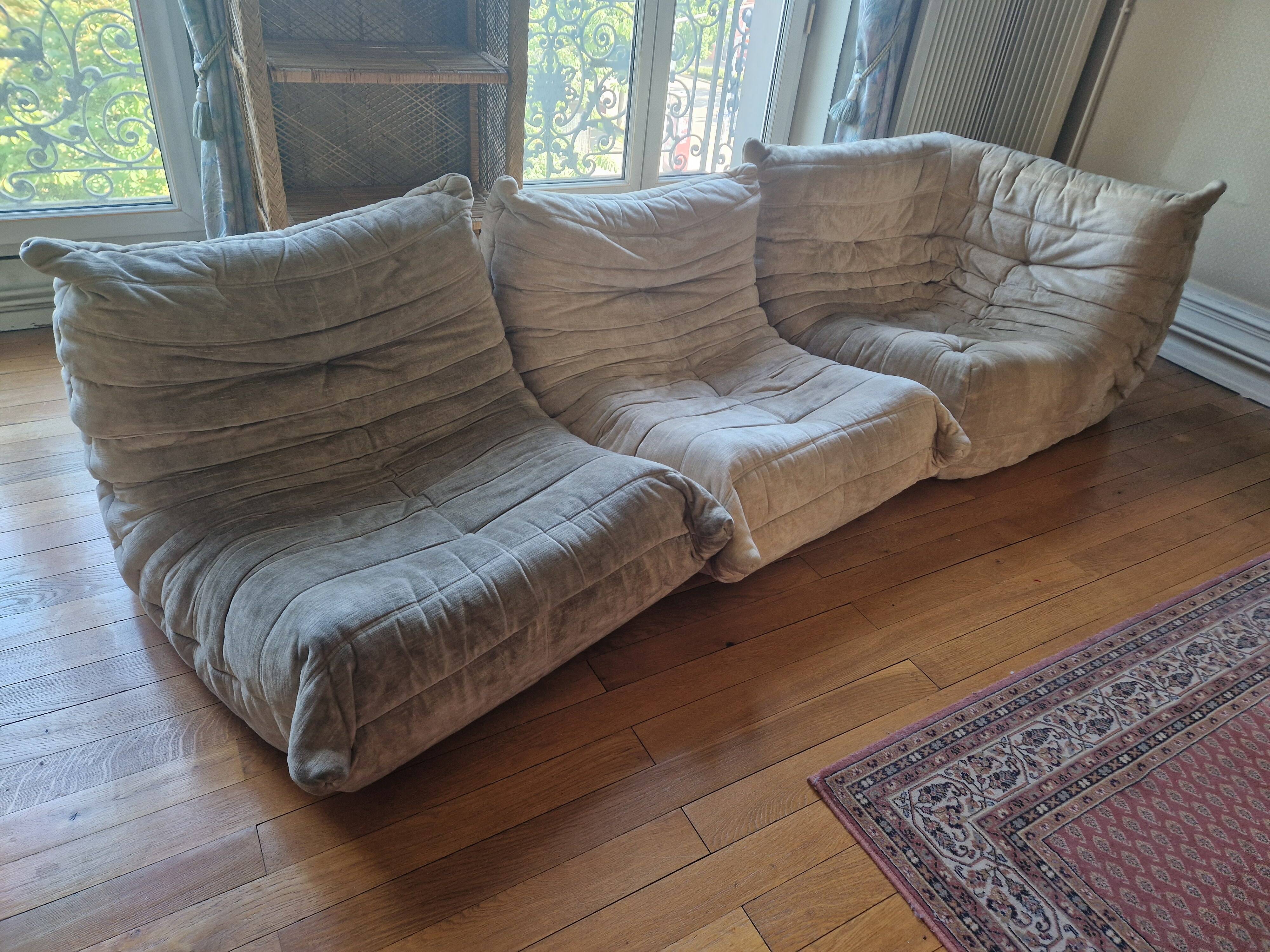 3 chauffeuses dont 1 d'angle TOGO Ligne Roset dessiné par Michel Ducaroy