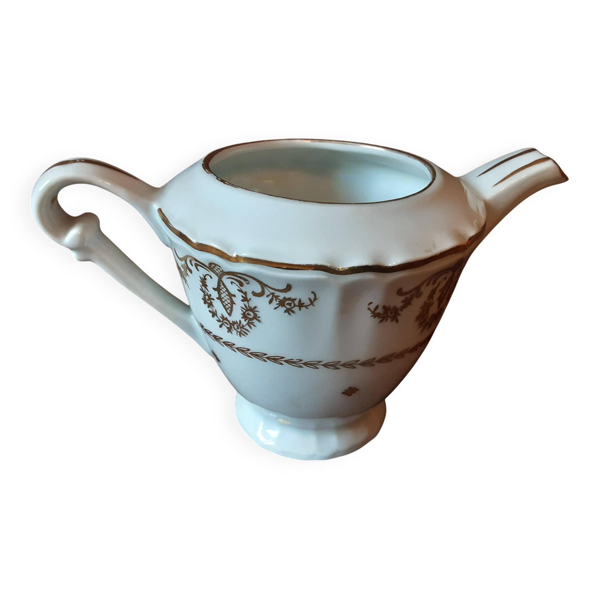 Luxury porcelain milk jug from the National Company