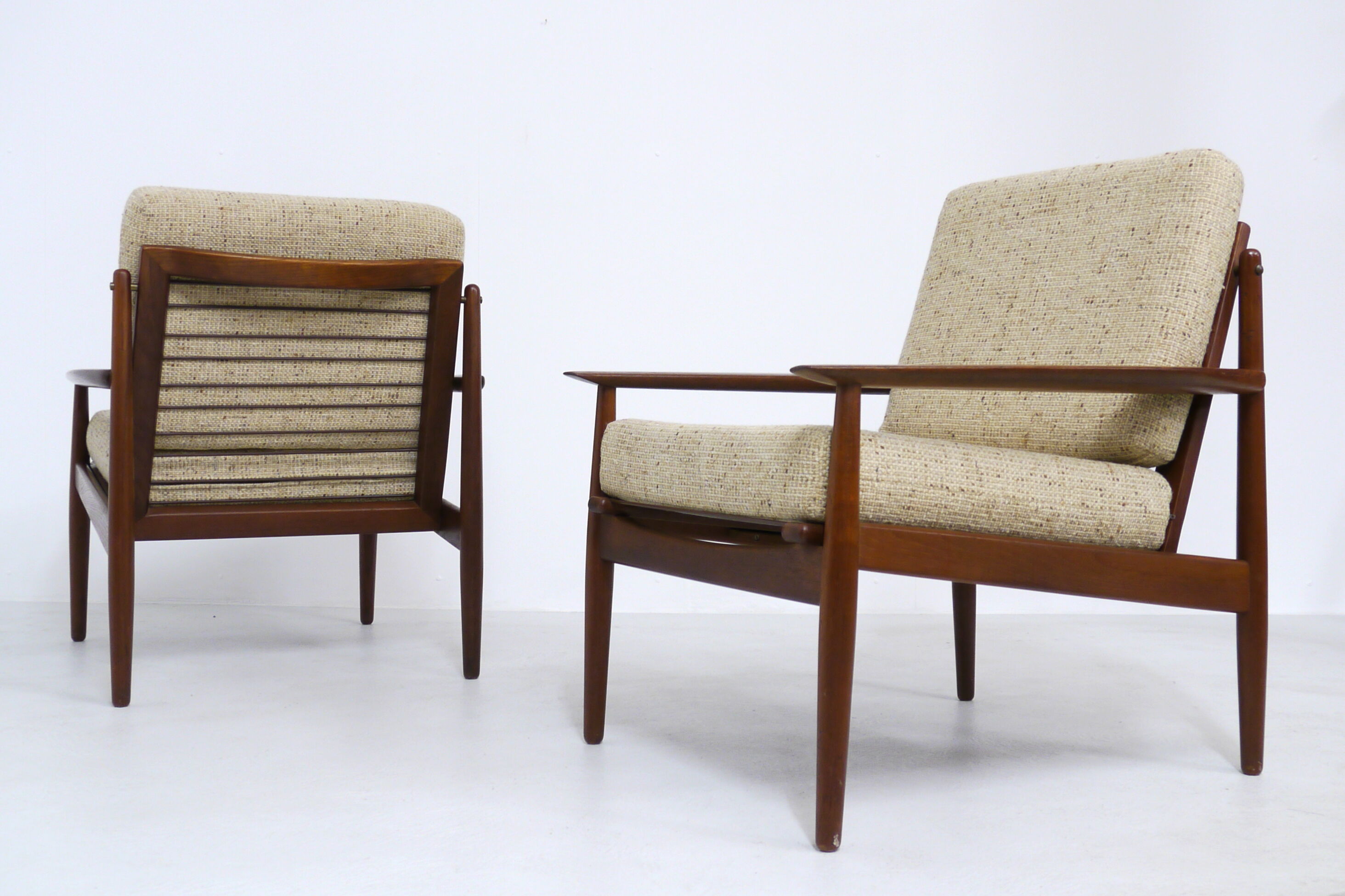 Pair of Easy Chairs by Svend Åge Eriksen for Glostrup
