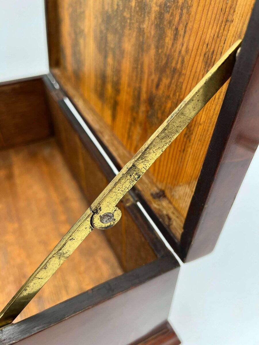 Large Victorian Box in Mahogany & Oak, England, 1840s