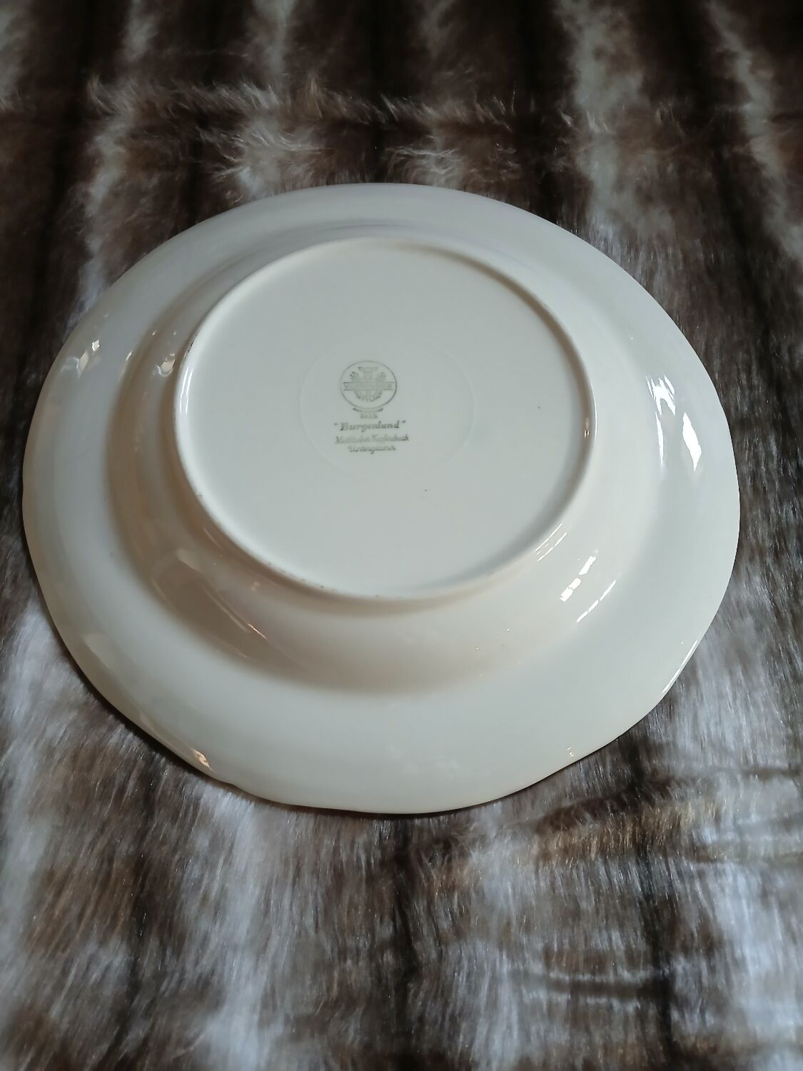Large antique plate Villeroy and Boch