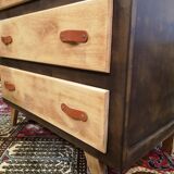 Chest of drawer compass feet