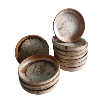 Deep plates in Puisaye stoneware by Jean-Pierre Prud'homme