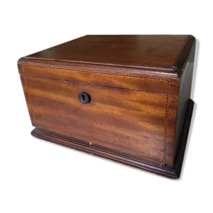 coffre en bois ancien