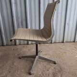Eames Herman Miller chair
