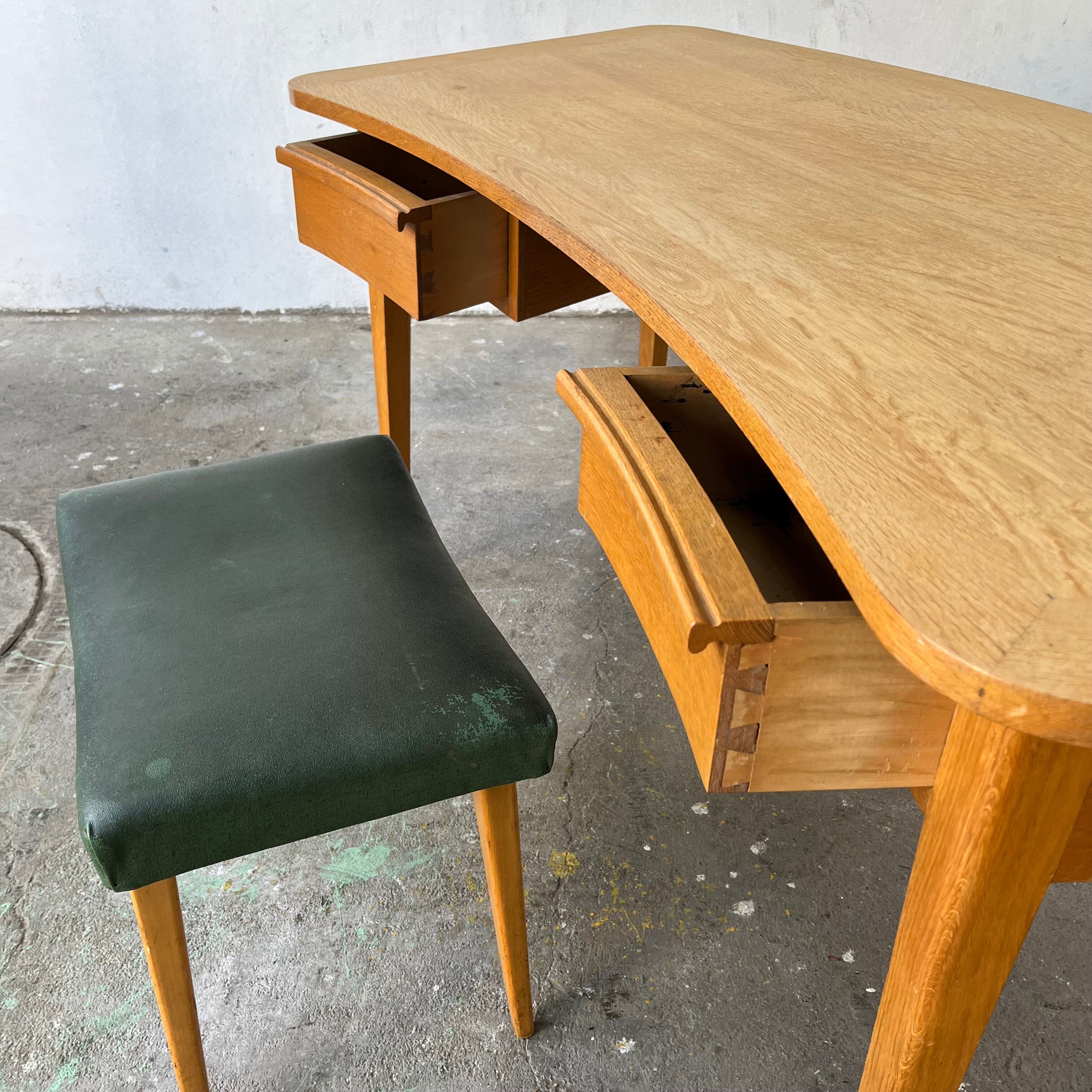 Curved oak desk - 40s