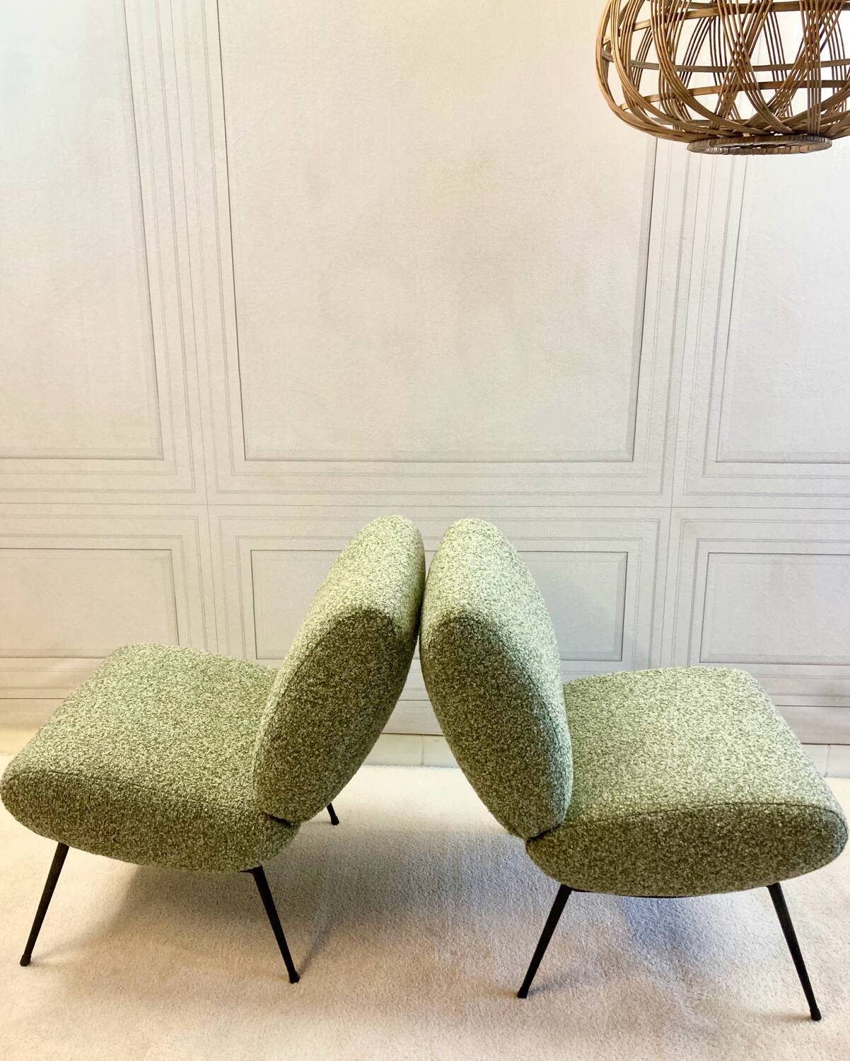 Chauffeuses vintage Kiss Pelfran rénovées – tissu bouclé vert