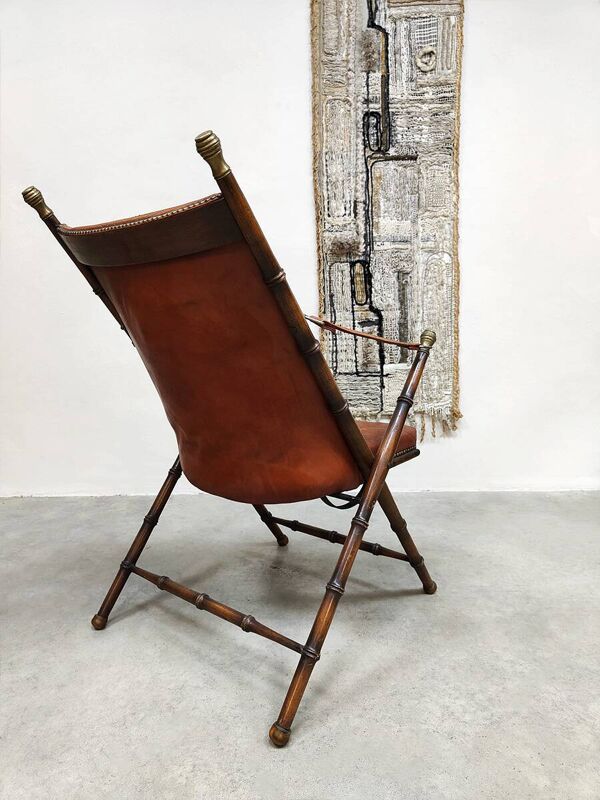 Fauteuil pliant vintage en simili cuir et faux bambou, style Safari
