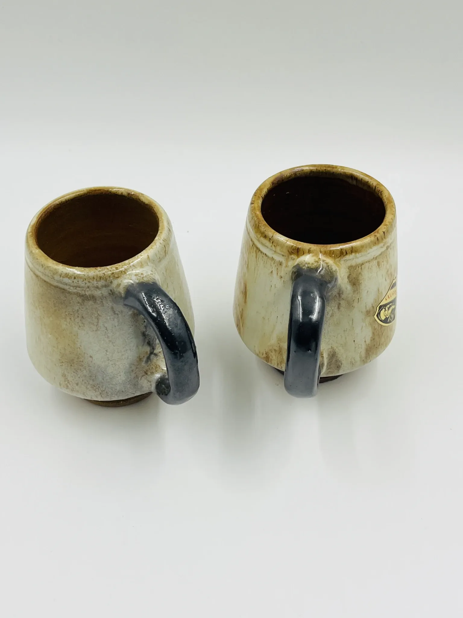 Duo de chopes en grès de Bouffioulx Guérin