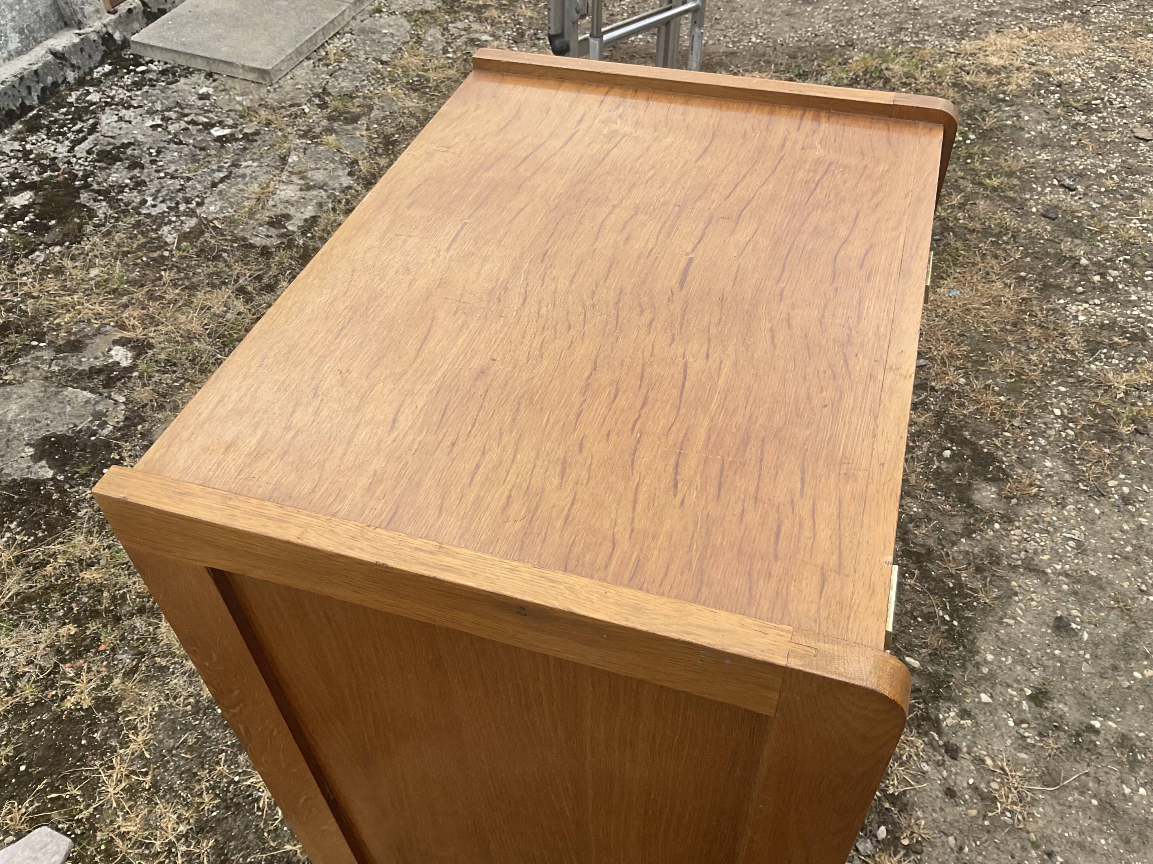 Vintage chest of drawers