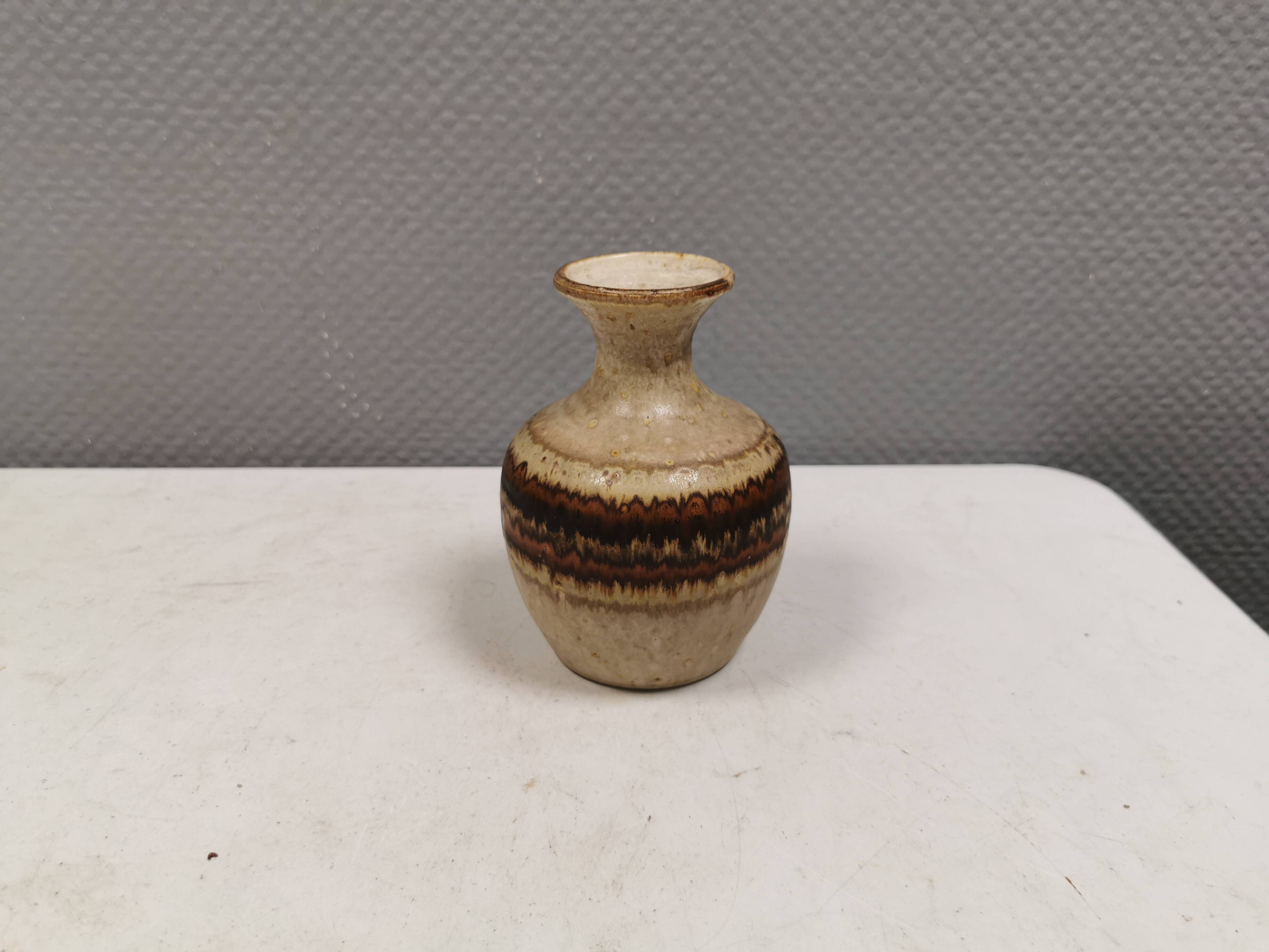 Beautiful vase by HNB in ​​his own workshop 1980s Denmark.