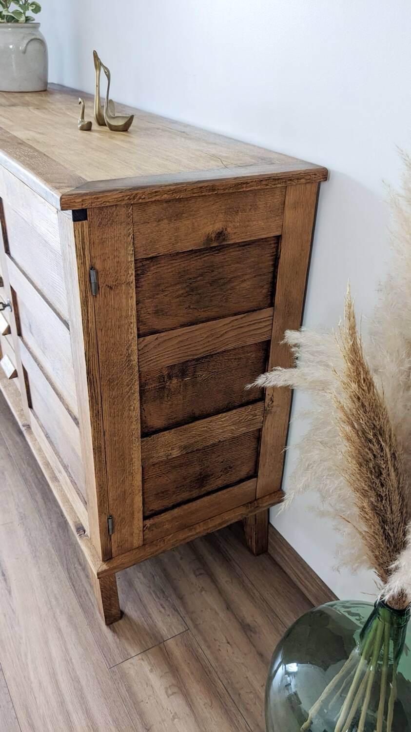 Buffet of disaster victims René Gabriel