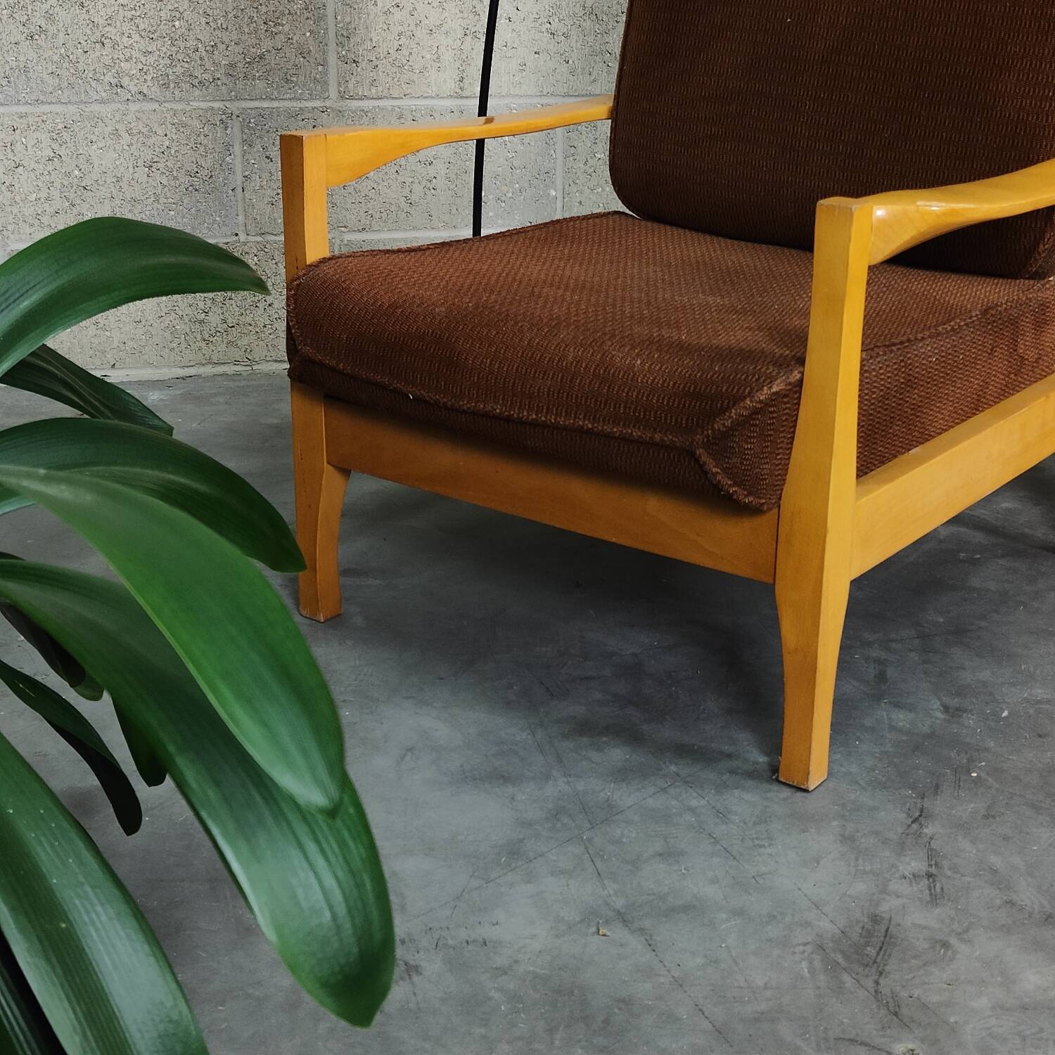 Paire de fauteuils Tchécoslovaque 1980 velours côtelé