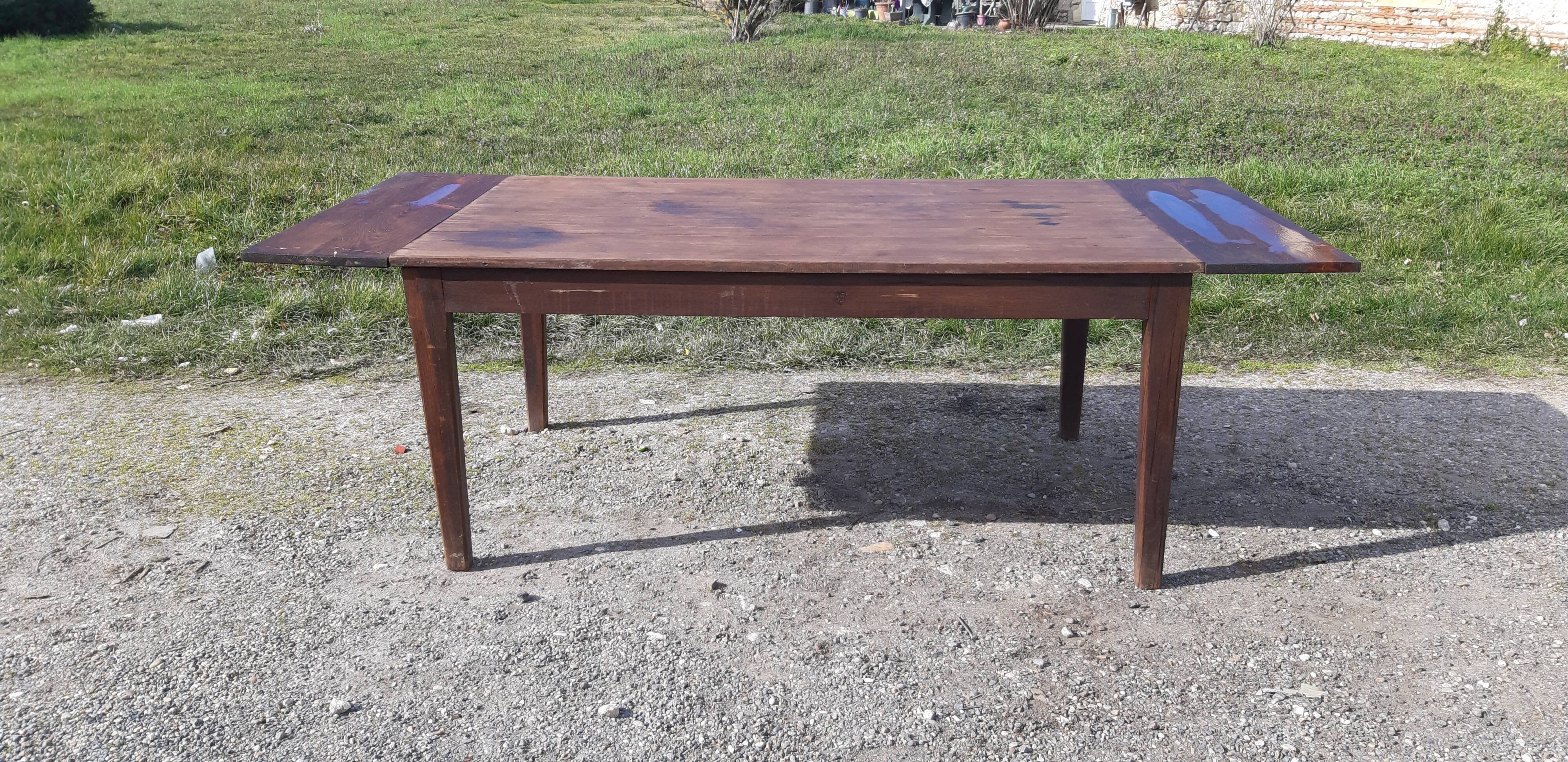 Oak farmhouse table with 2 extensions