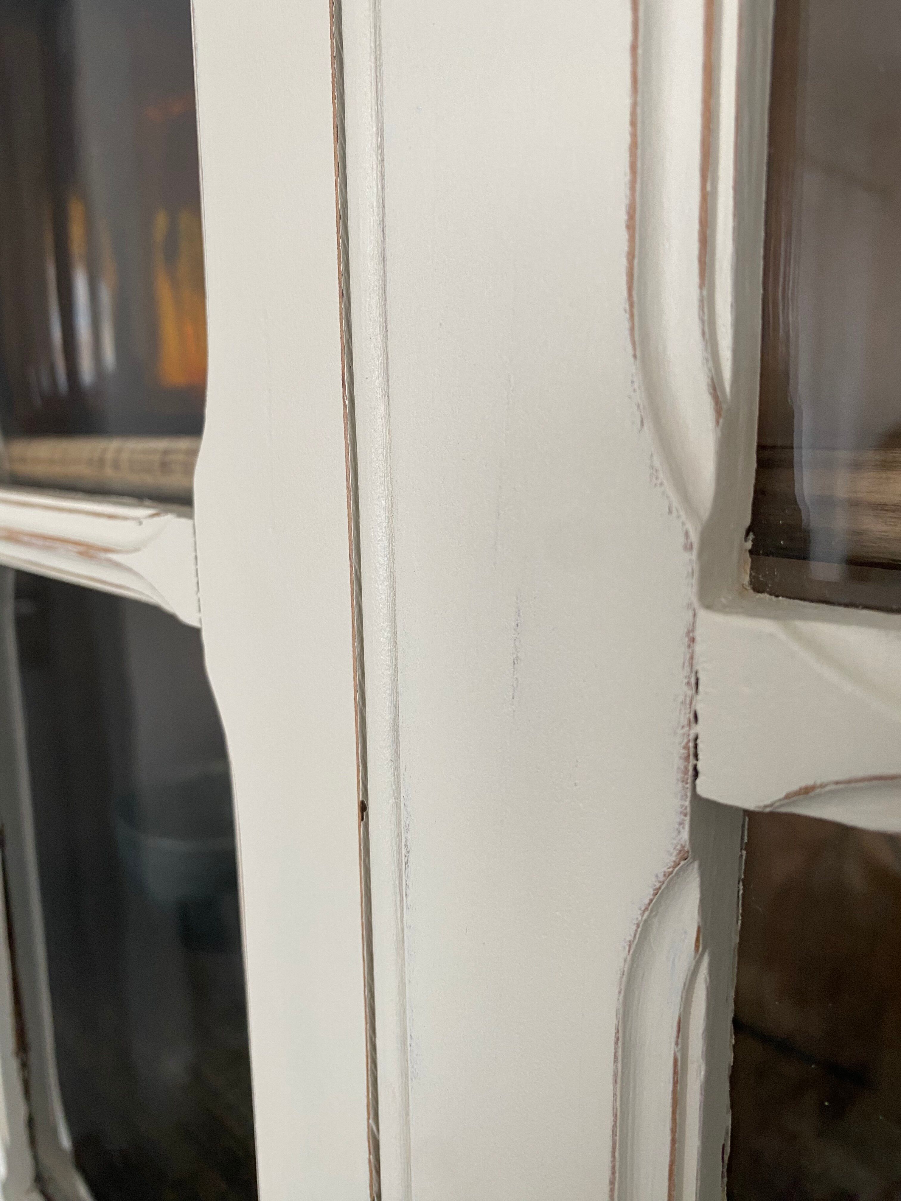 Armoire vitrée parisienne ancienne