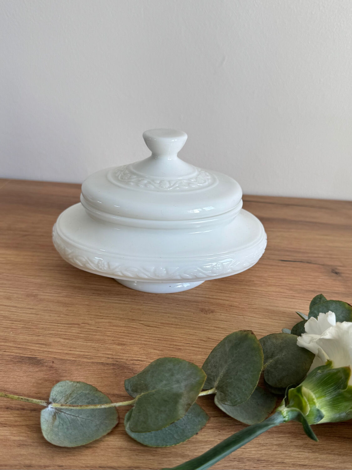 Vintage opaline box