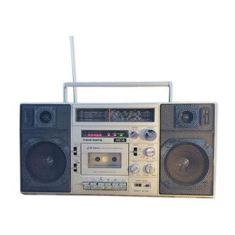 Poste radio cassette ghetto-blaster vintage