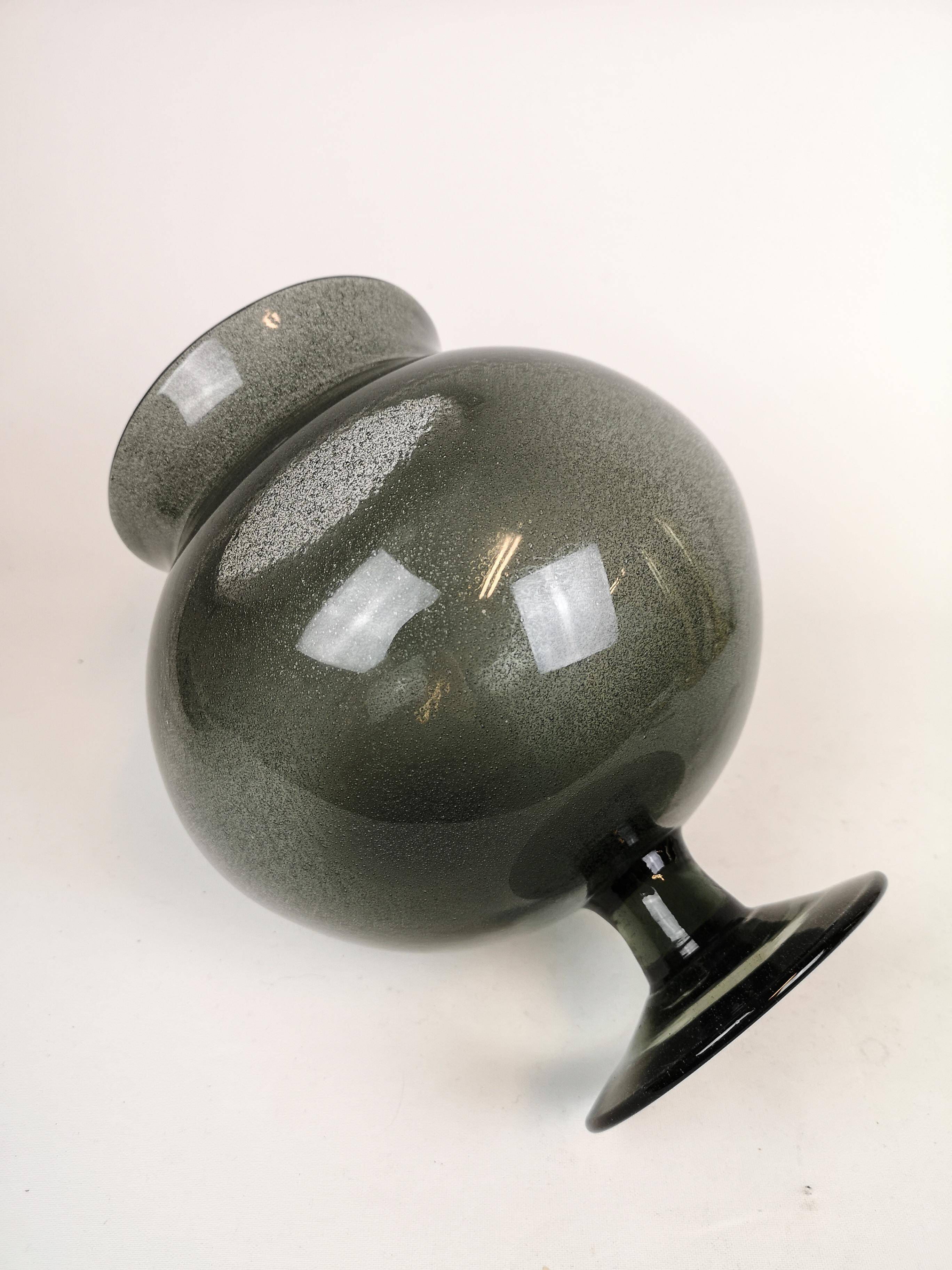 Large mid-century bowl by Erik Höglund, Boda, Sweden.