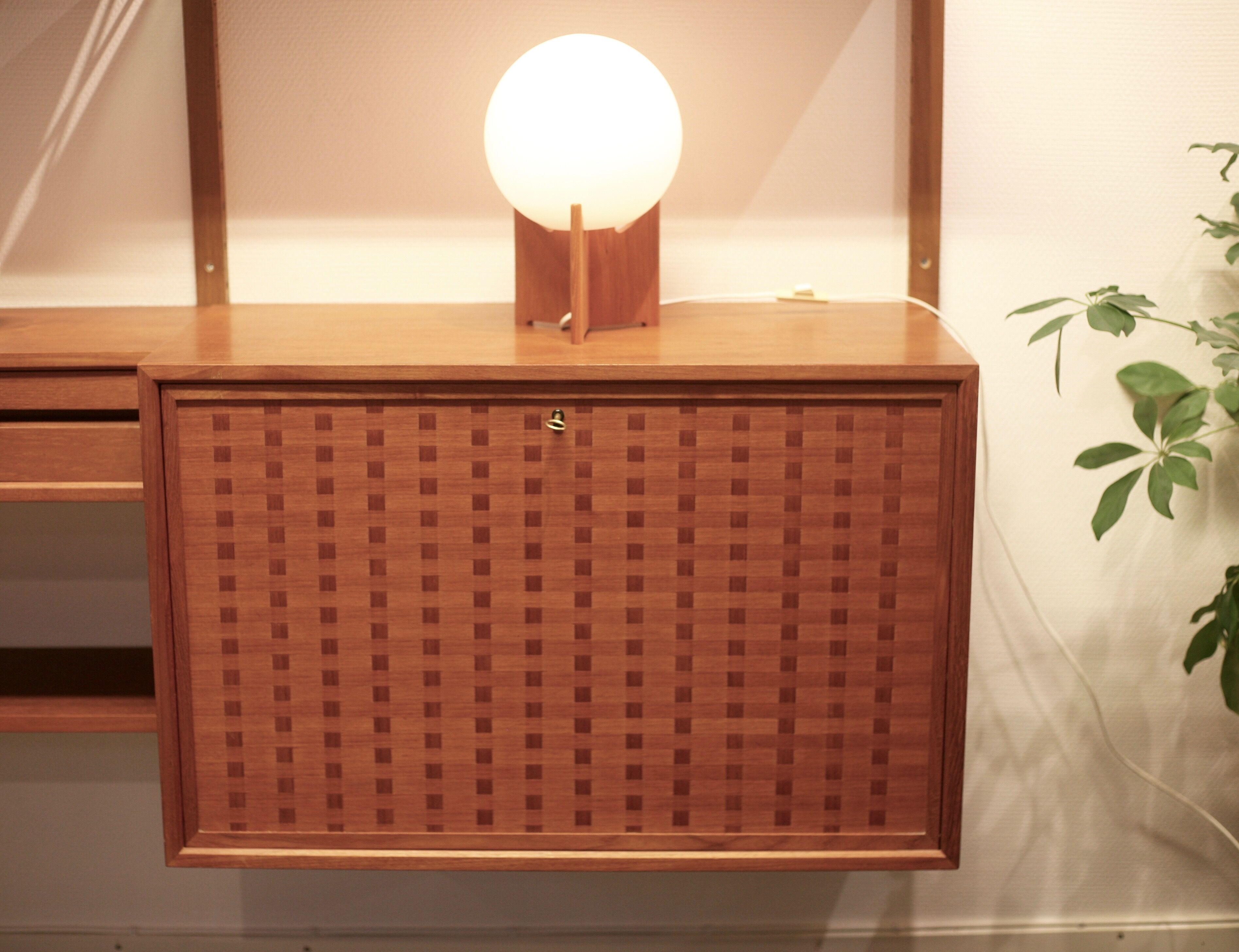 Teak shelving system, Cado, by Poul Cadovius