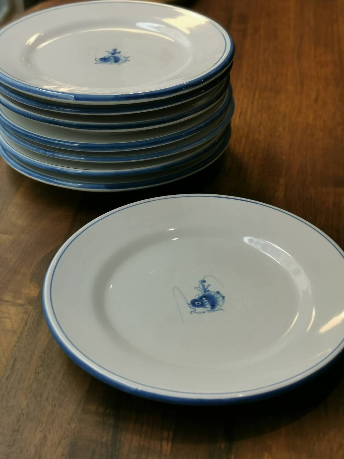 8 BIOT dessert plates
