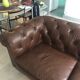 Canape chesterfield brown leather 2 places