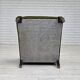 Fauteuil danois des années 1950, velours vert, pieds en frêne.