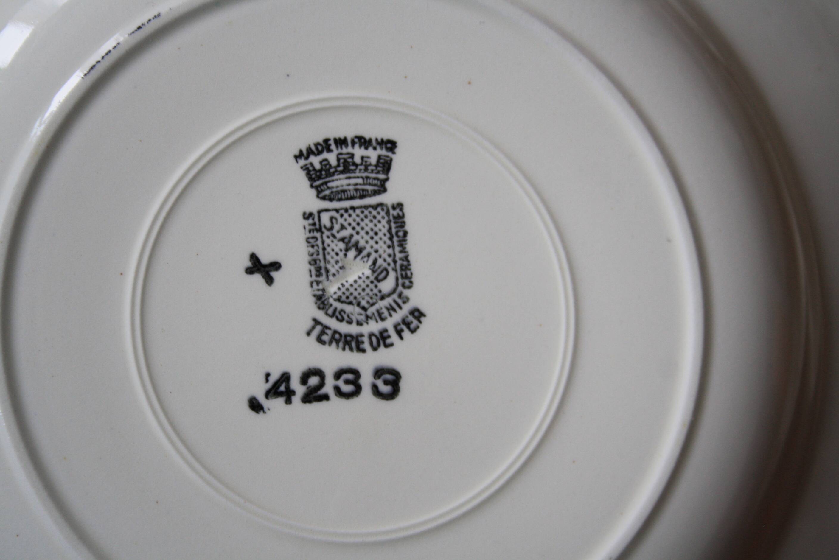 Set of 6 Terre de Fer St Amand "cherry" deep plates