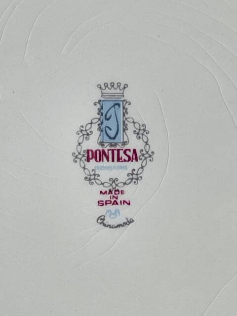 Lot of 6 vintage Pontesa soup plates