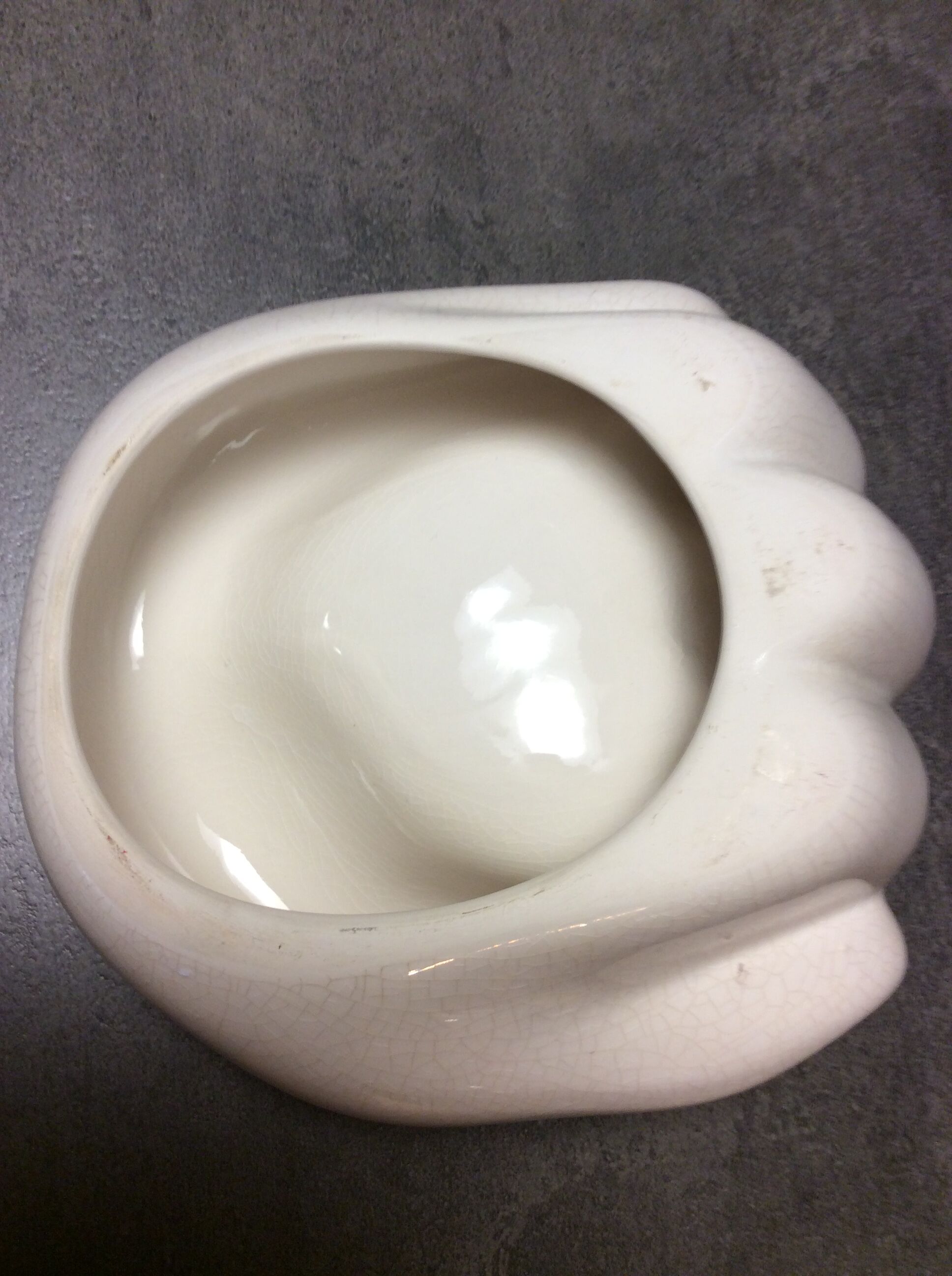 Empty vintage hand pocket ceramic Xxl