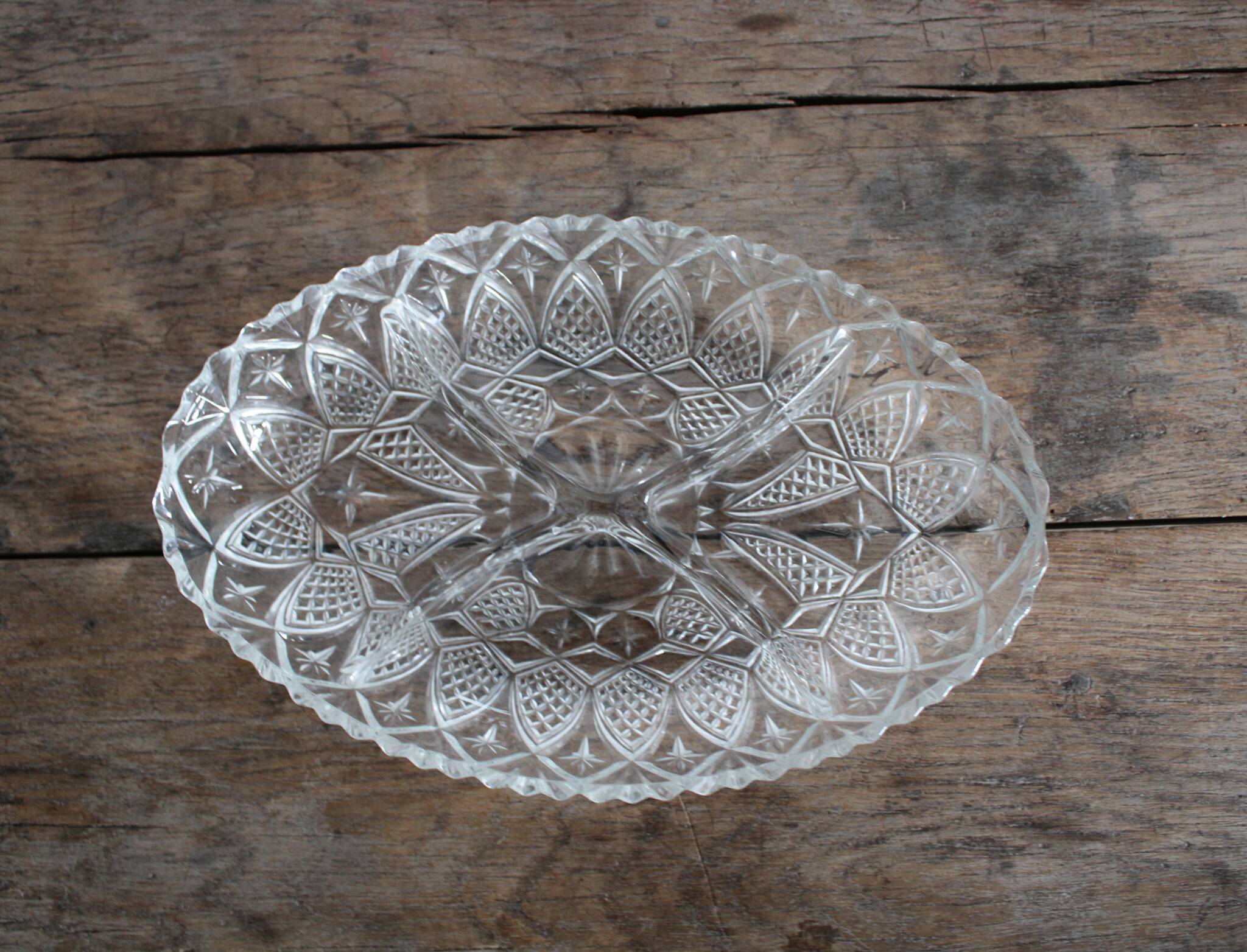Glass compartment dish