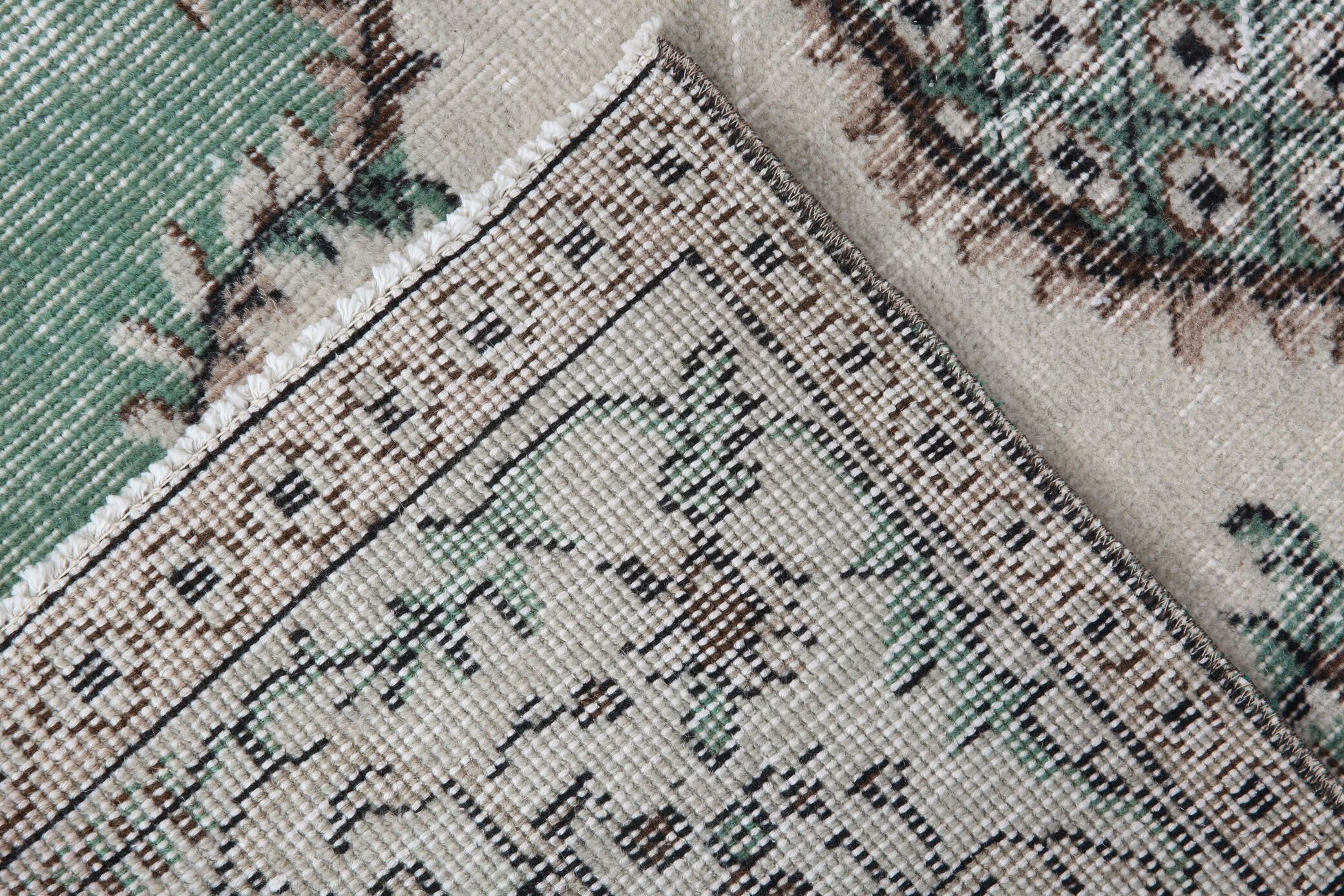 Green carpet rug 212x116cm