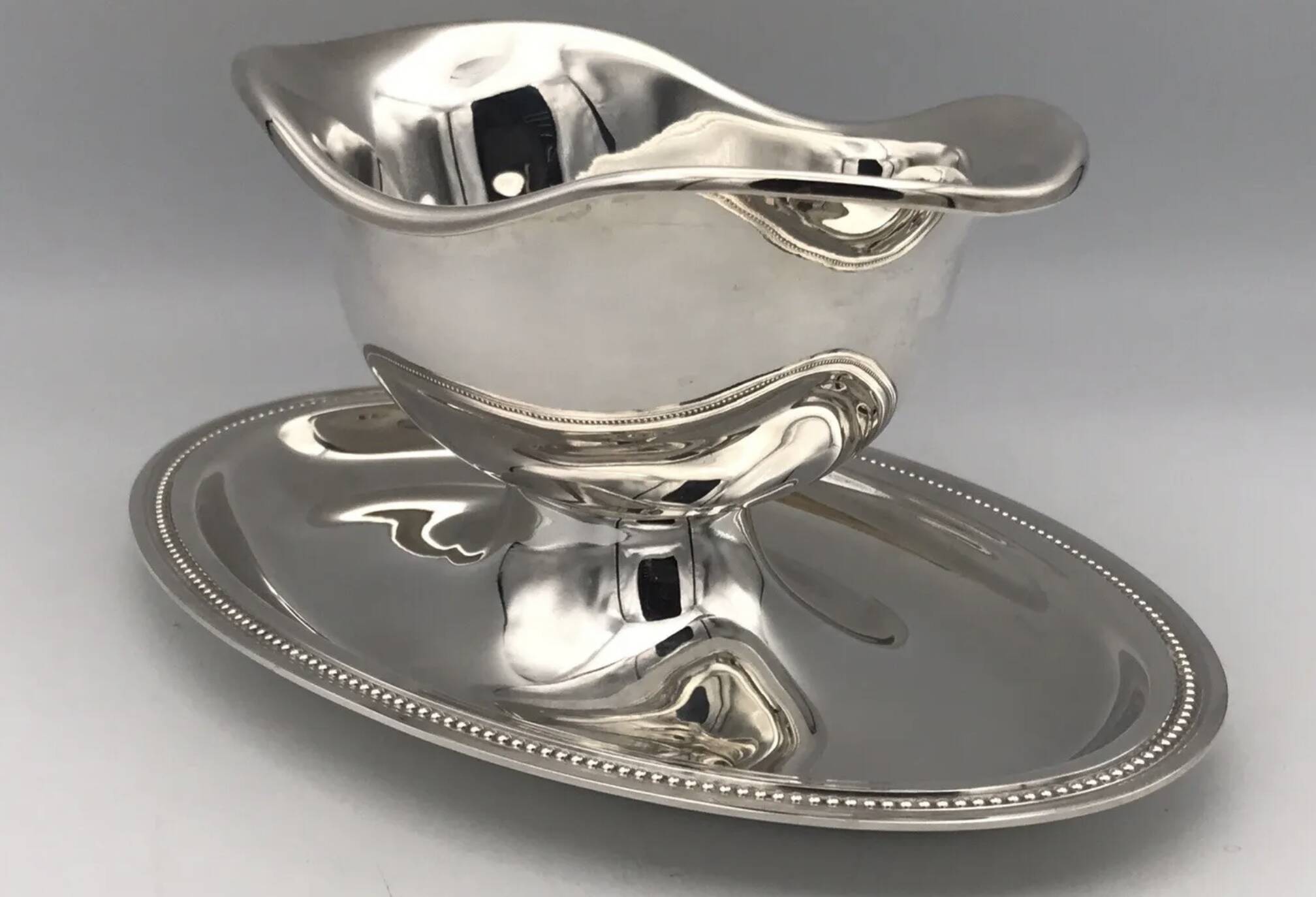 Saucière en métal argenté christofle modèle perle