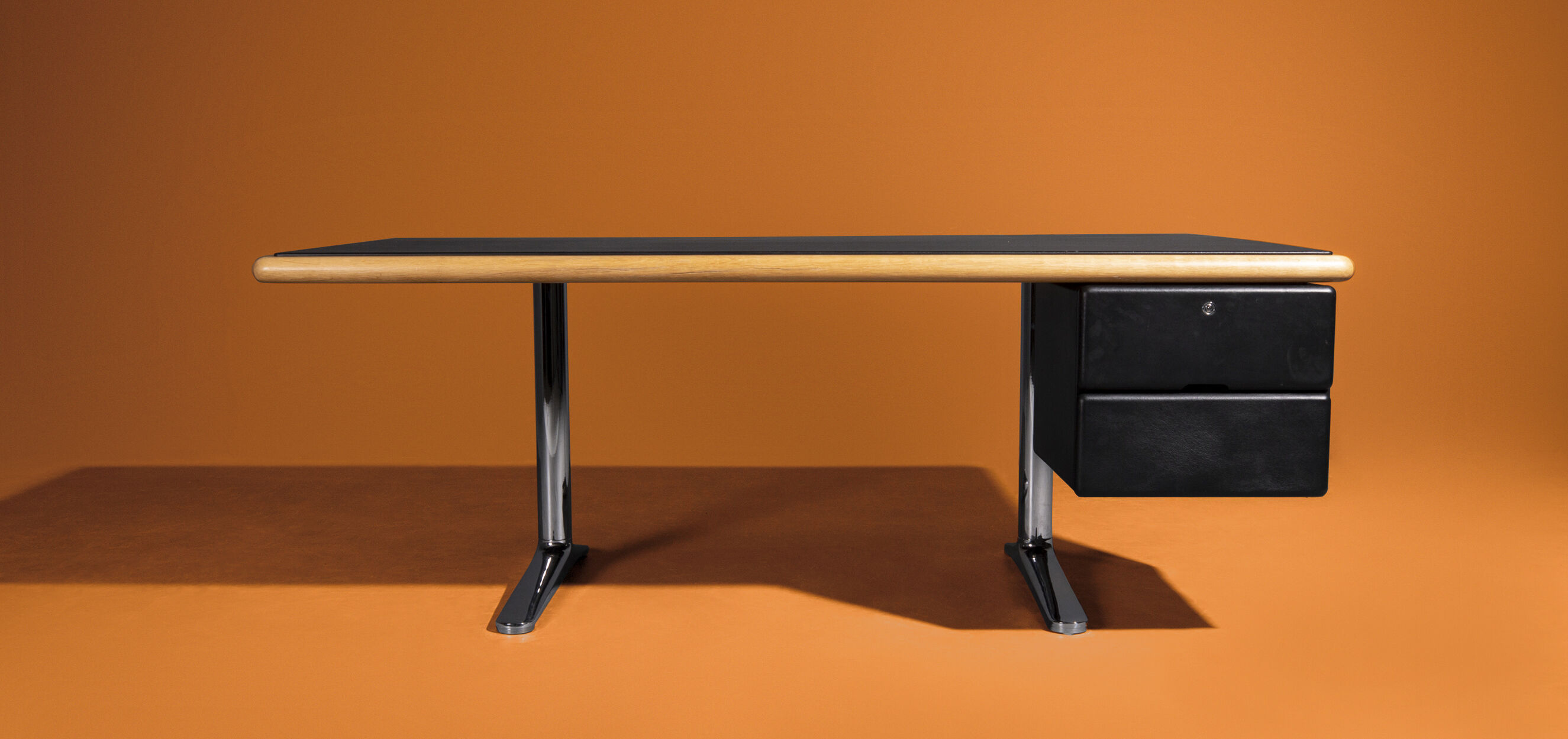 Warren Platner desk with drawers, Knoll International