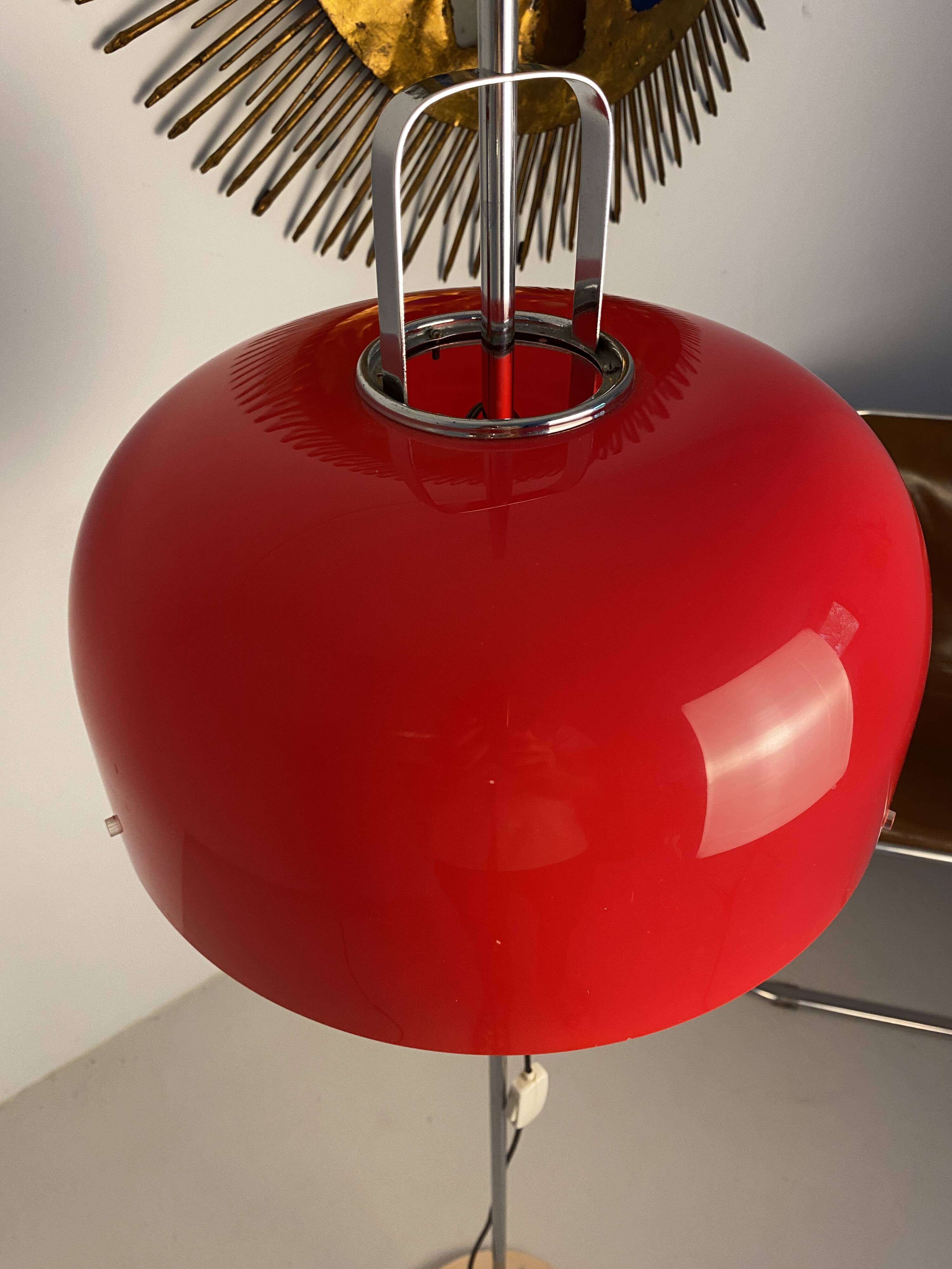 “Medusa” floor lamp by Luigi Massoni for Guzzini. Italy 1970