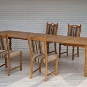 Danish dinning set of table and four chairs in oak and wool.