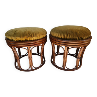 2 rattan poufs