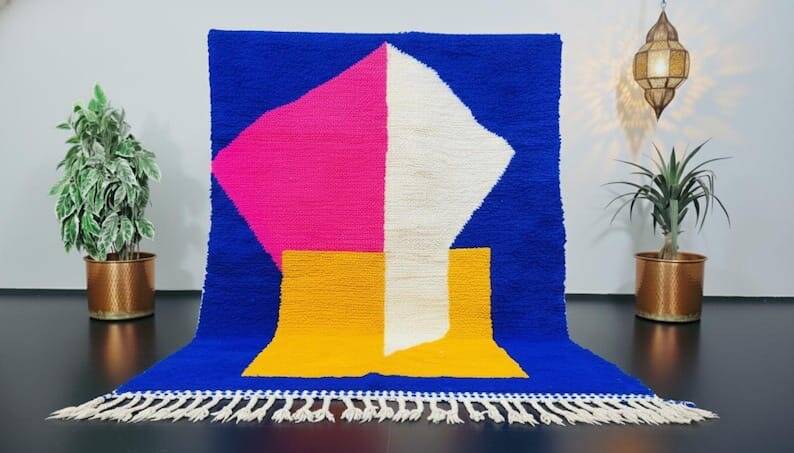 Handmade Berber Beni Ouraine rug, traditionally colored, size 150 x 250