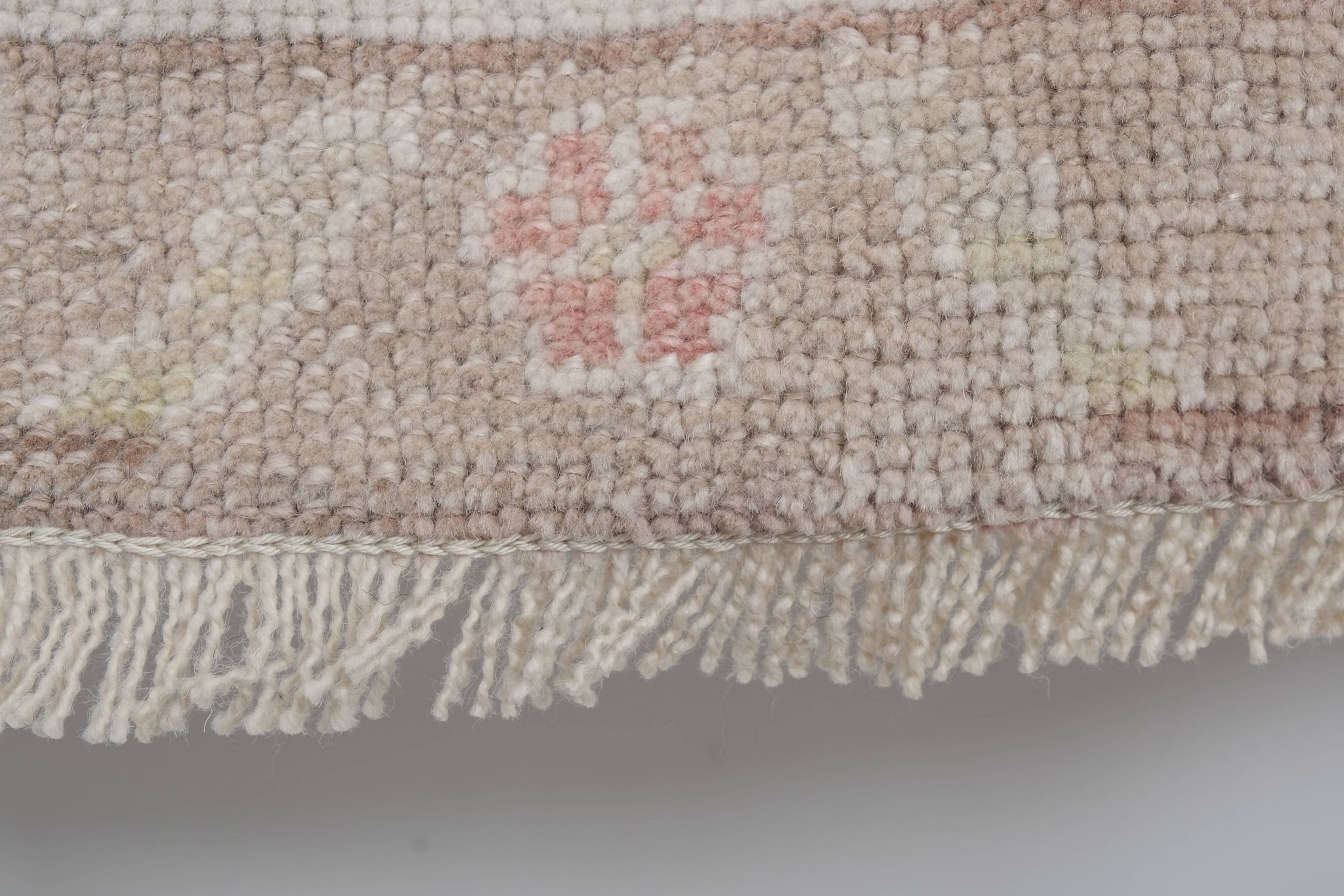 Vintage Taupe Pastel Turkish Karapinar Rug 4'10'' x 8'1''