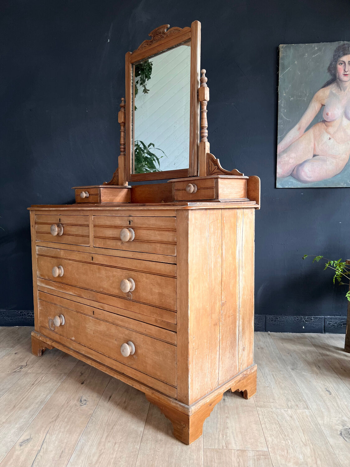 Pine dressing table