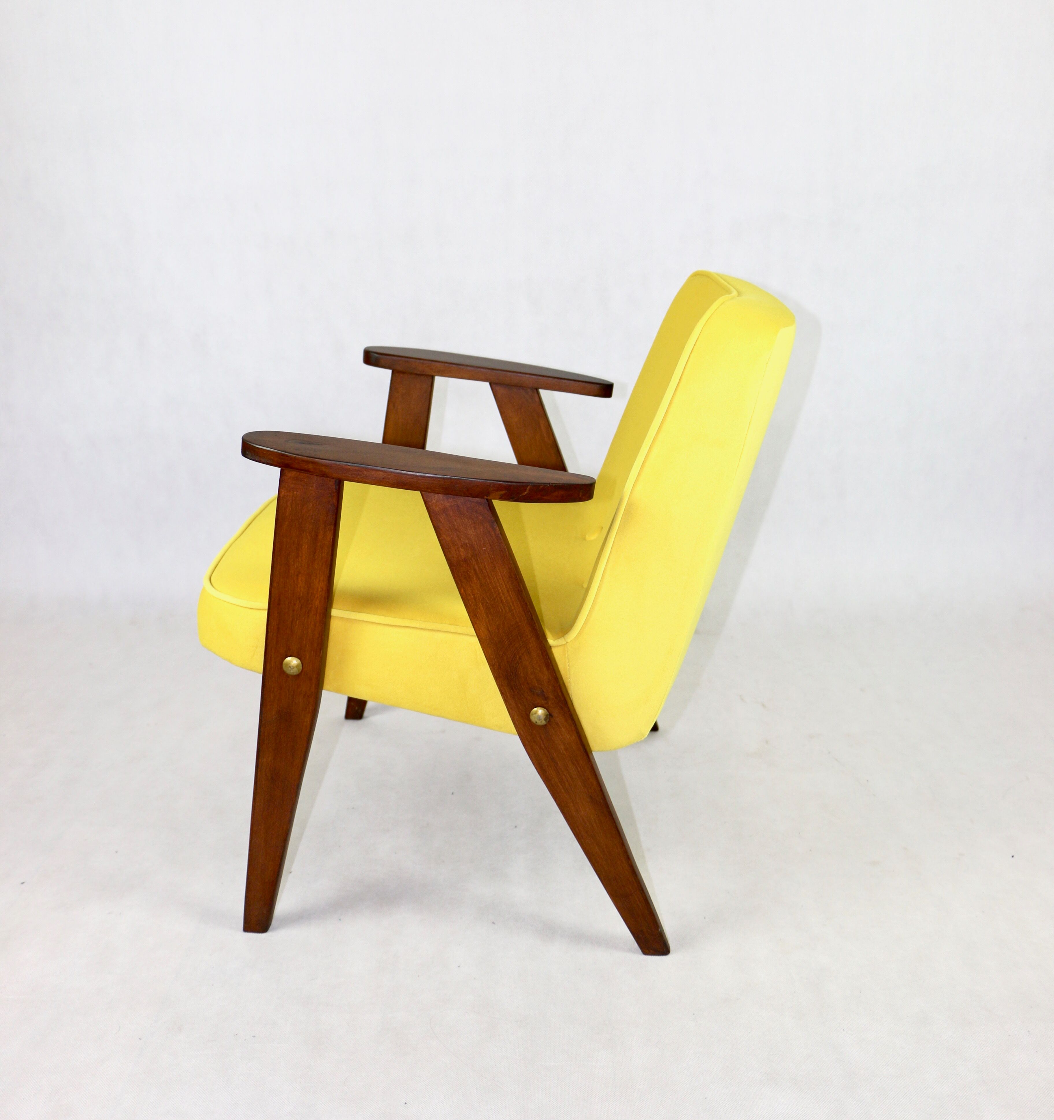 366 armchair in yellow velvet by Józef Chierowski, 1970s