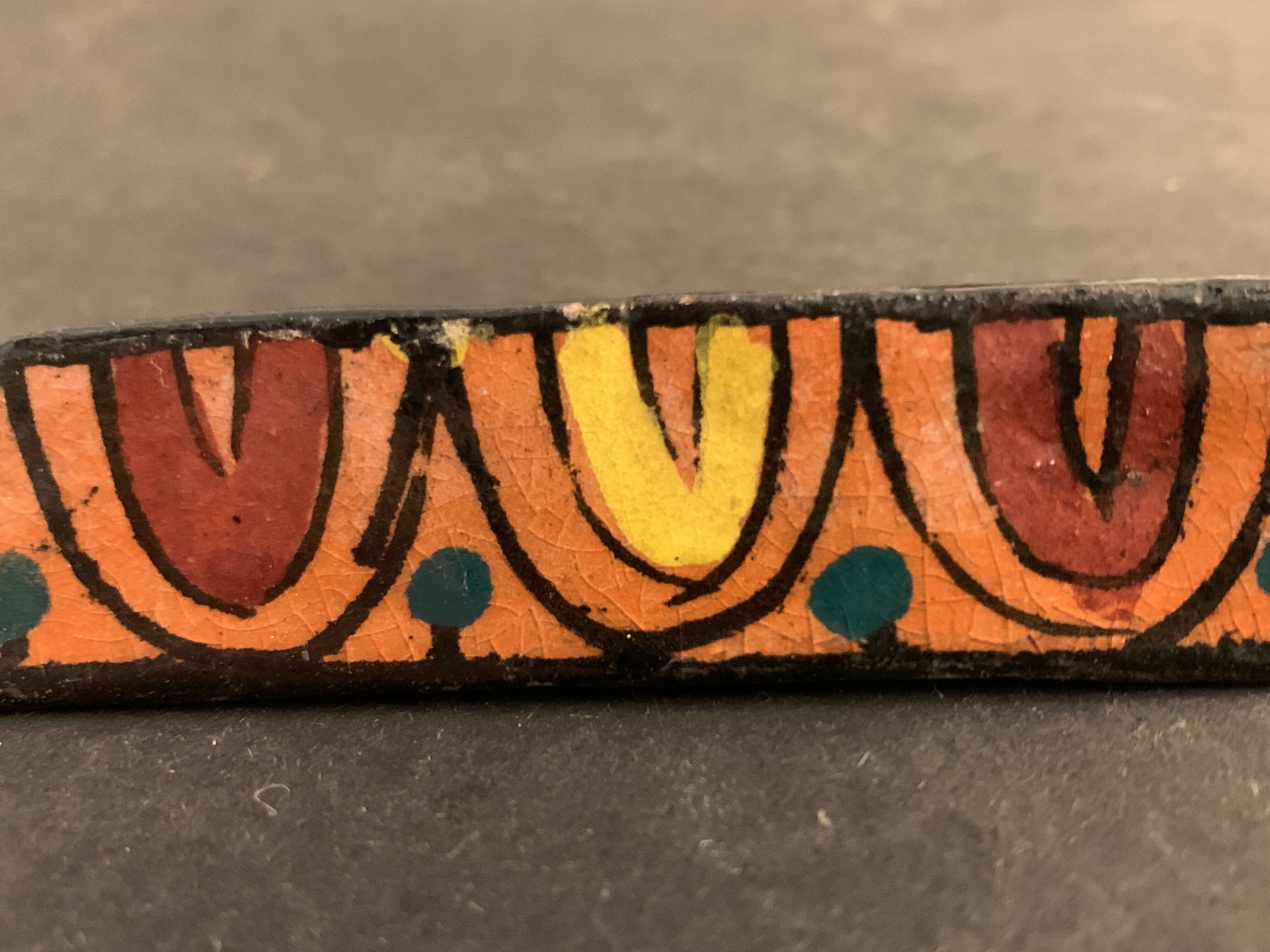 12 carries polychrome ceramic knives