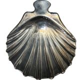 Set of two metal pocket emptiers, scallop shape