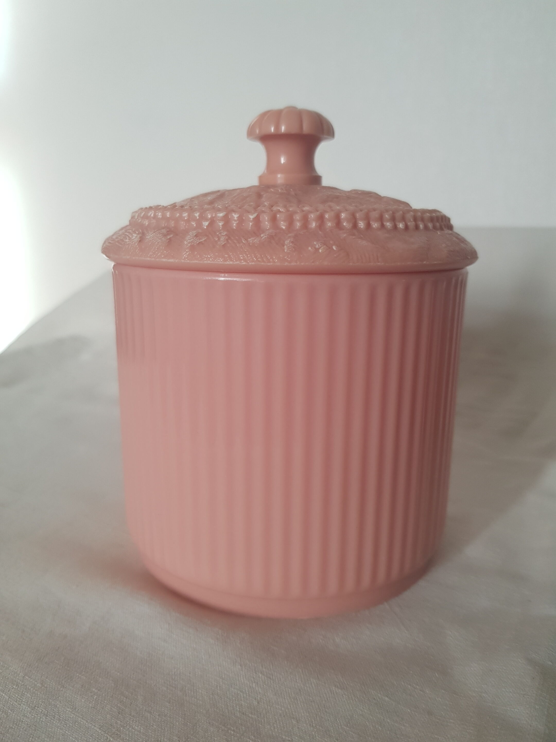 Ensemble 2 boîtes à coton vintage salle de bain plastique rose Grosfillex